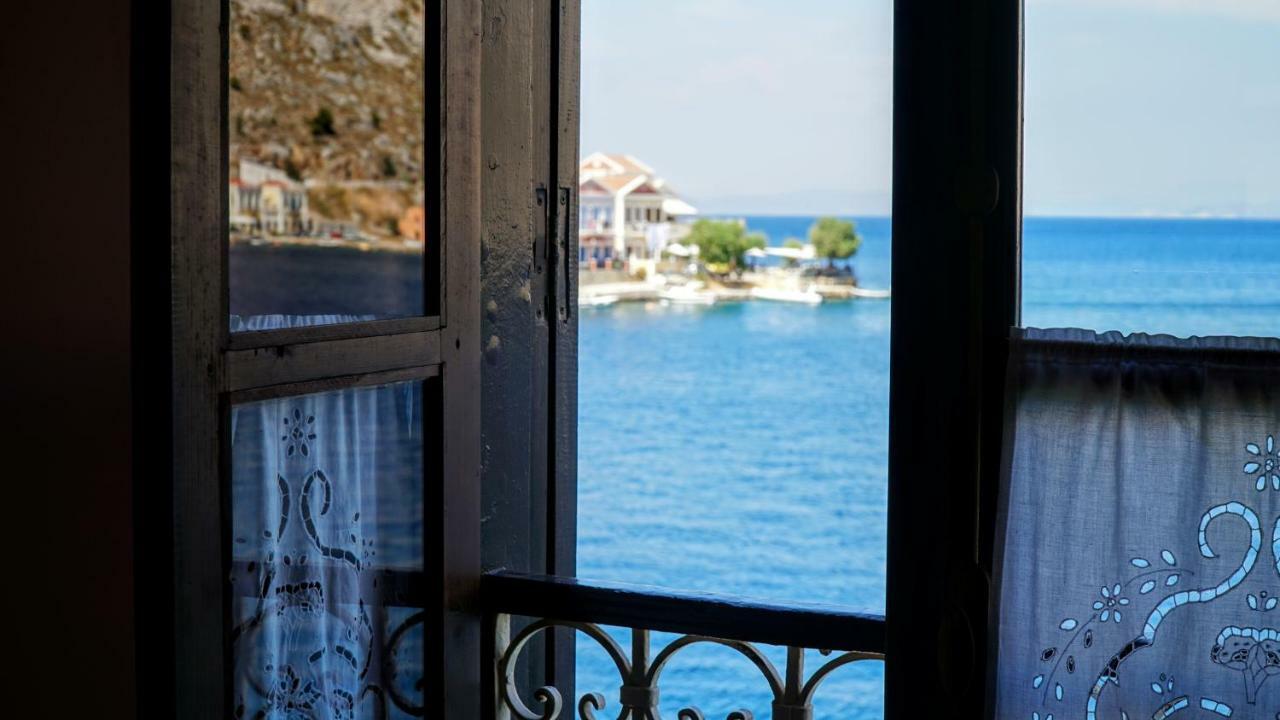 Villa Moschos Mansion Sými Esterno foto